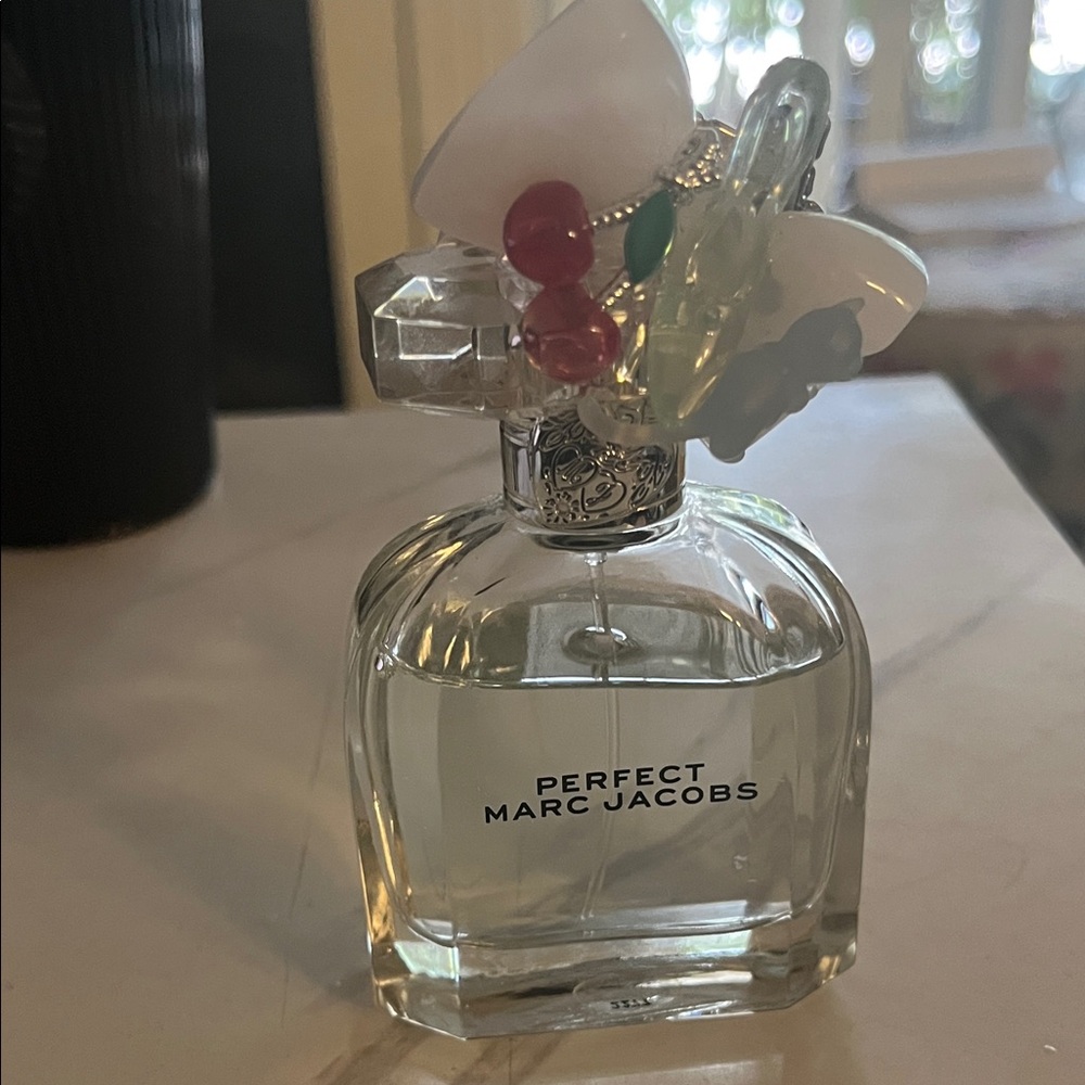 Marc Jacobs Perfect Perfume with Colorful Accents